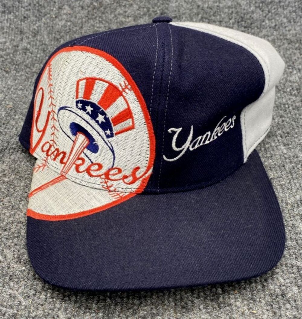 Vtg New York Yankees Twins Enterprise Snapback Hat NWT Big Logo Green Underbrim